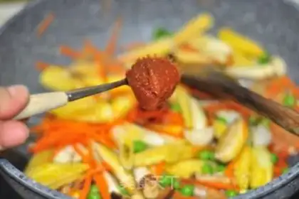 Make Curry noodles step 3