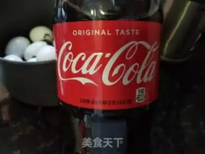Make Coke tea eggs step 1