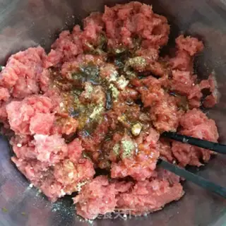 Make Homemade beefballs step 3