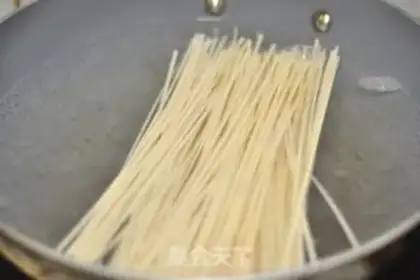 Make Curry noodles step 4