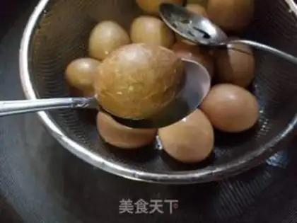 Make Coke tea eggs step 4