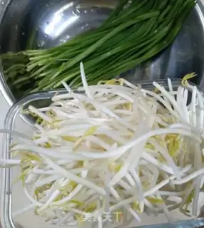 Make A silver sprouts of cinnamon step 0