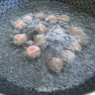 Make Homemade beefballs step 8