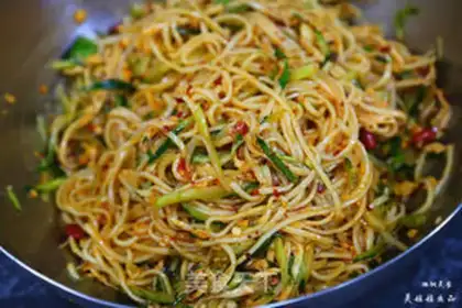 Make Spicy noodles step 24
