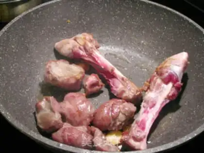 Make Scorch lamb soup step 1
