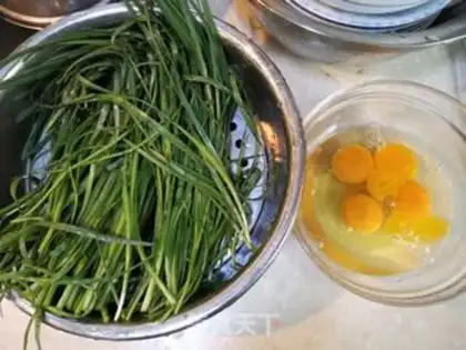 Make Scrambled eggs step 0