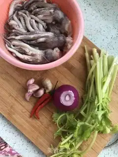 Make Spicy squid head step 0