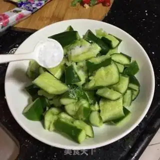 Make Spicy cucumber step 3