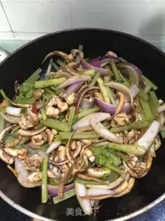 Make Spicy squid head step 7