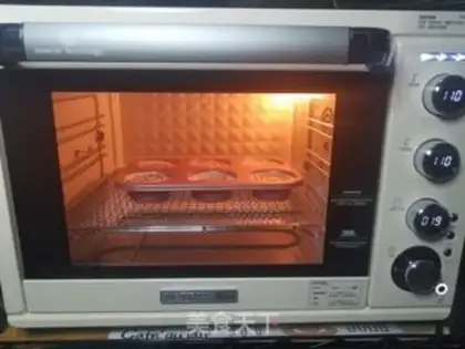 Make Pick up the cupcakes step 18