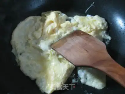 Make Eggs and potatoes step 4