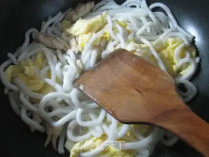 Make Eggs and potatoes step 5