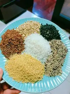 Make A group of five-color dinners step 1