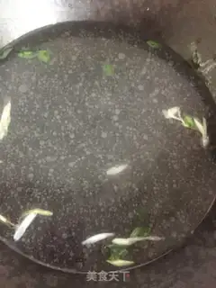 Make Clear soup butterflies step 1