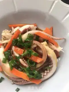 Make Onion oil, squid legs step 14