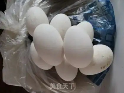 Make Scrambled goose eggs step 3