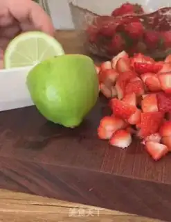 Make Red Dream Dragon ice cream step 0