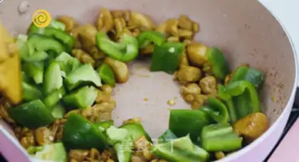 Make Low-calorie pineapple chicken step 7