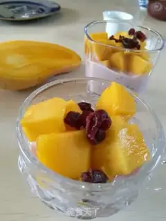 Make Mango yogurt cake step 4