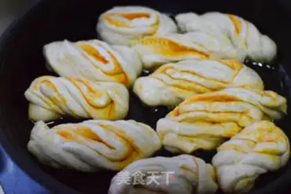 Make Poultry rolls step 6