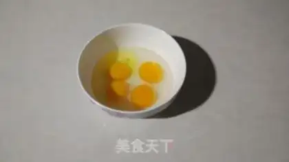 Make Three fresh eggs step 0