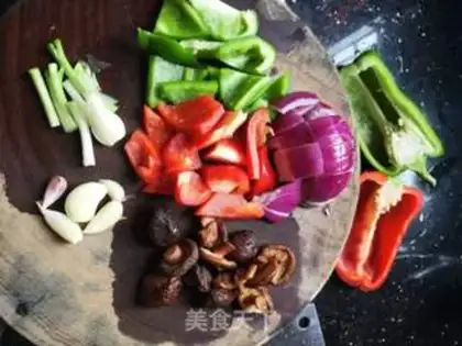 Make Yellow chicken leg step 0