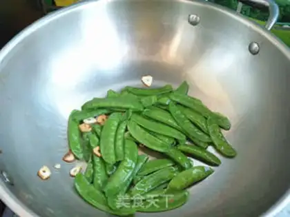 Make Sausage fried Dutch beans step 5