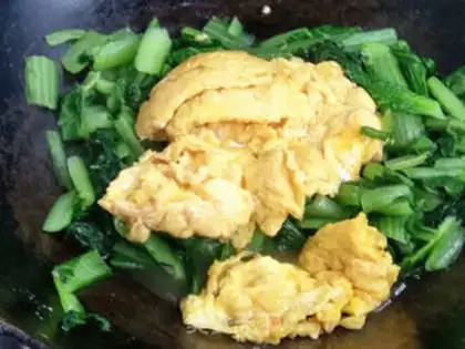 Make Pickles and fried eggs step 6