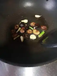 Make Yellow chicken leg step 2