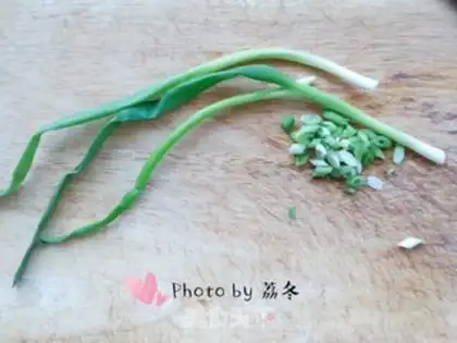 Make A flower bun step 4