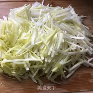 Make Yellow eggs step 1
