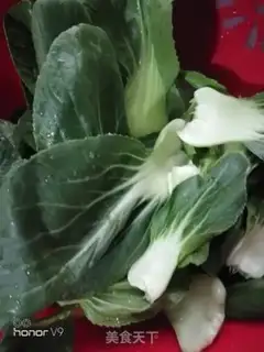 Make Garlic on the sea green step 0