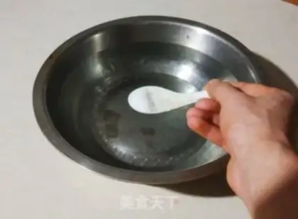 Make Fruit sandwich step 1
