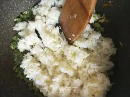 Make Soybean fried rice step 6