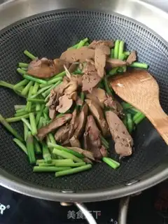 Make Garlic fried liver step 7