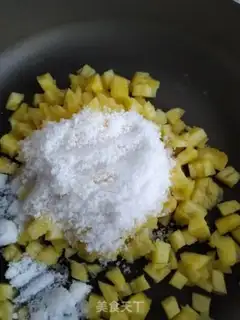 Make Pineapple step 1