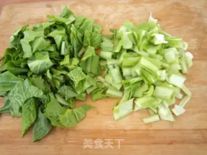 Make Chicken gravy, woody cabbage step 4