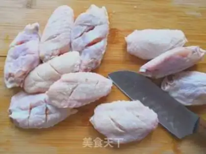 Make Garlic chicken wings step 1