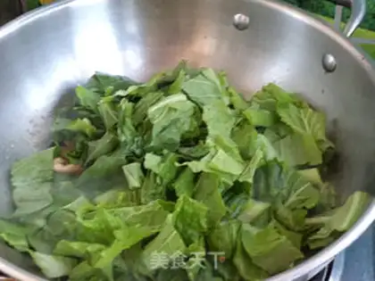 Make Chicken gravy, woody cabbage step 9