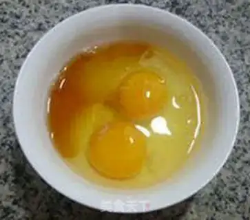 Make Egg fried doll food step 3