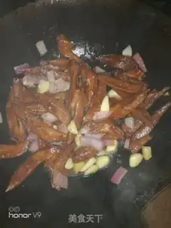 Make The point of the red chicken step 2