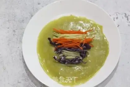 Make Lazy breakfast vegetable rolls step 5