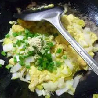 Make Egg fried doll food step 11