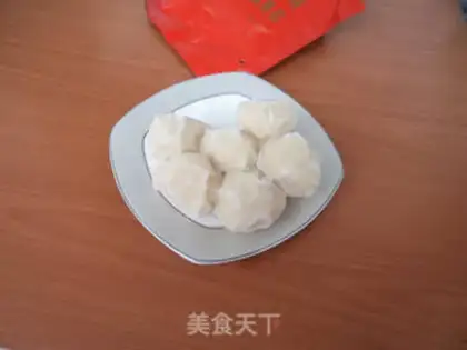 Make Squirrel fish balls step 0