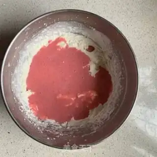 Make Strawberry yogurt ice cream step 4