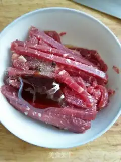 Make Onion beef step 1
