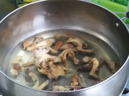 Make White mushrooms step 4