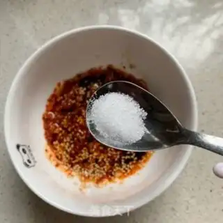Make Sour spicy noodles step 4