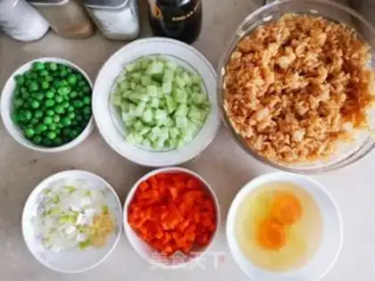 Make Soy egg fried rice step 4