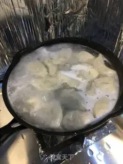 Make Four seasons of bean dumplings step 4